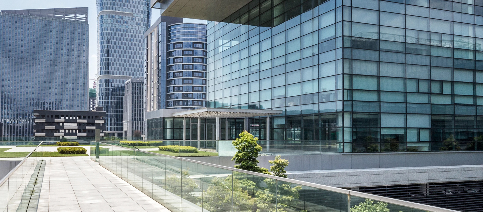 Noida Expressway Office Space Banner